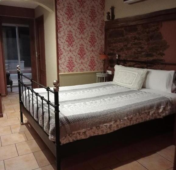 膳宿费 Hostal Medievo