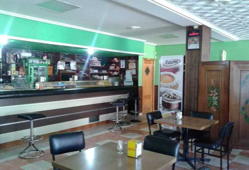 بنسيون Hostal Naya