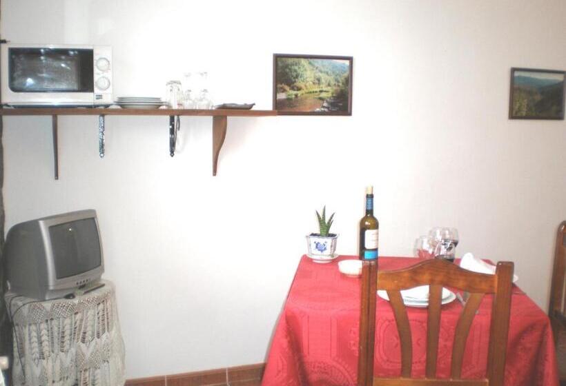 بنسيون Hostal Restaurante Alto Rey