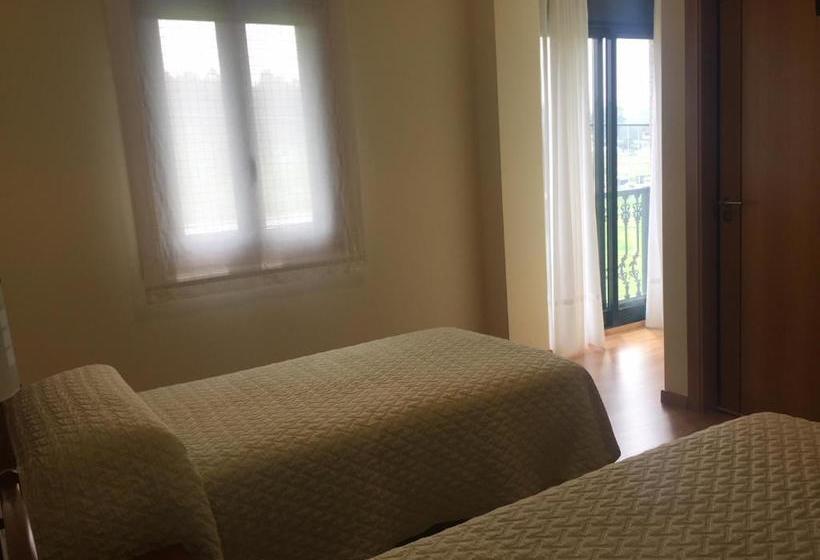 펜션 Hostal Santa Baia