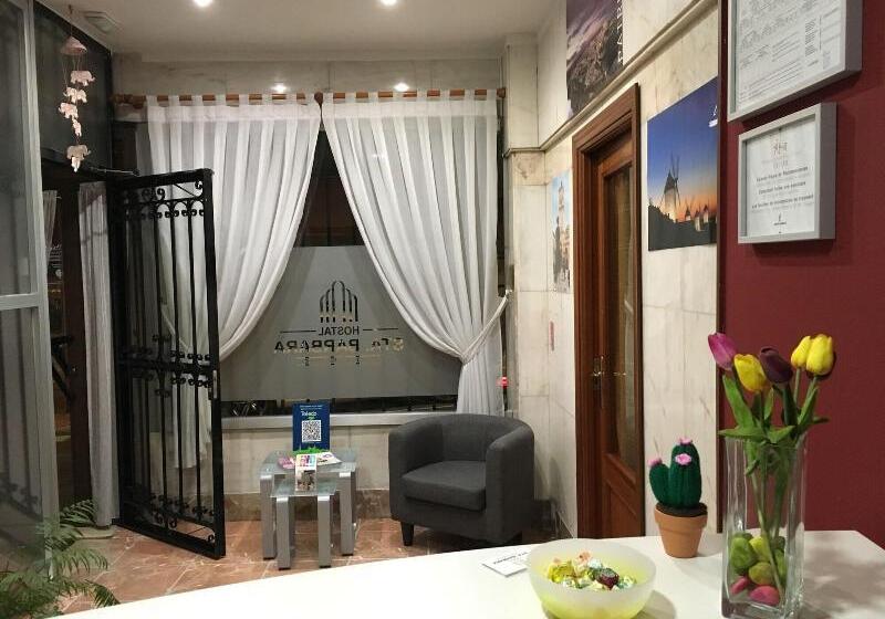 پانسیون Hostal Santa Barbara