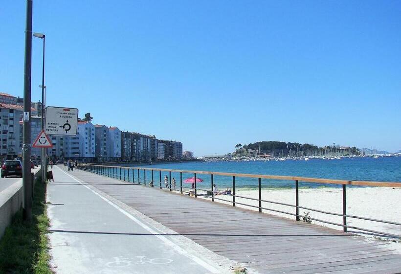 پانسیون Hostal Santa Marta Playa