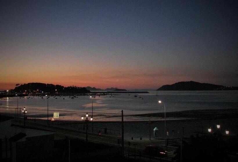 بنسيون Hostal Santa Marta Playa