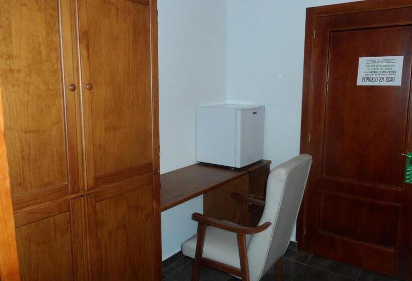 膳宿费 Hostal Via Del Caminante