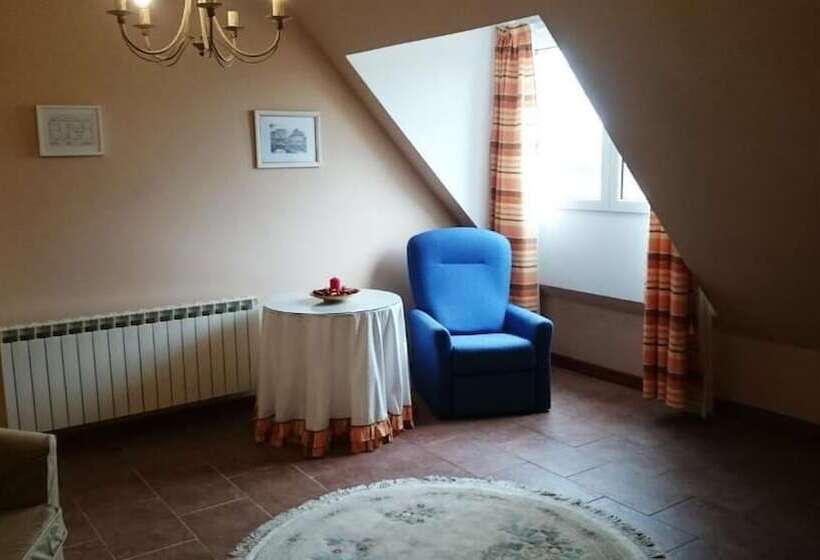 پانسیون Hosteria De Langre