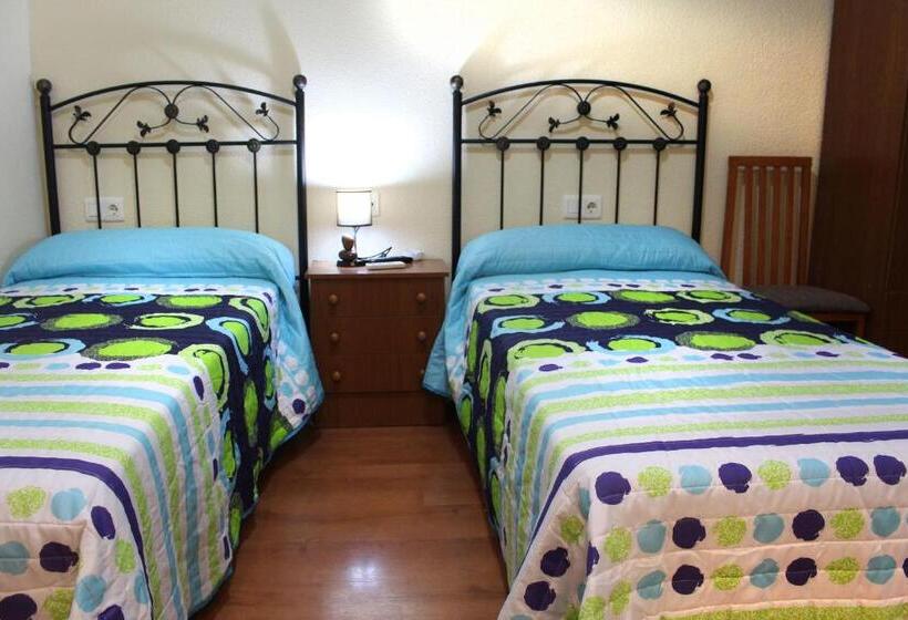 بنسيون Pilar Casa Rural