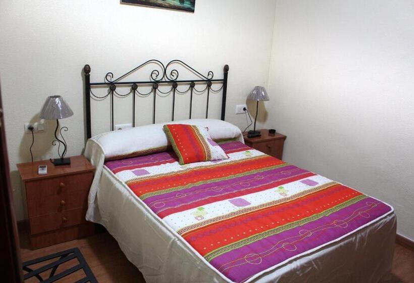 بنسيون Pilar Casa Rural