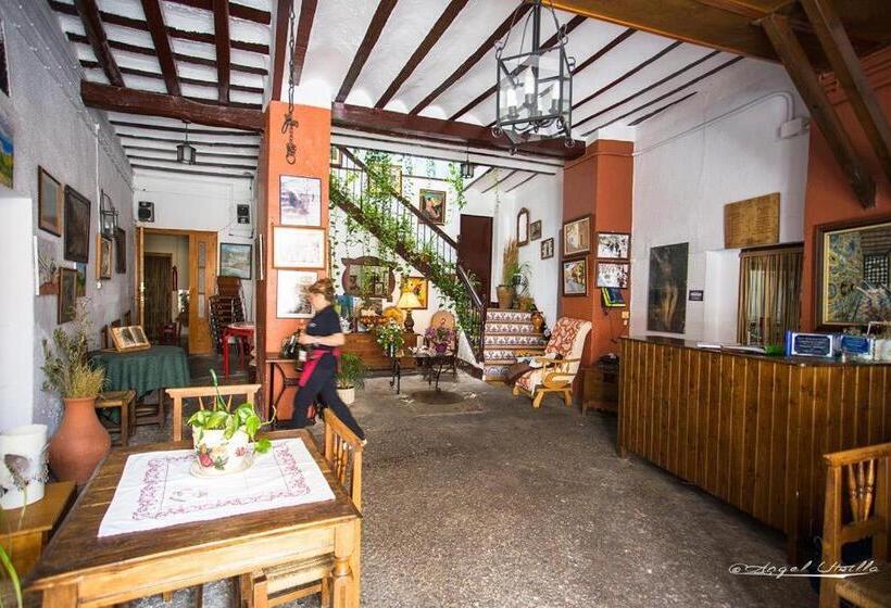 פנסיון Posada Maruja