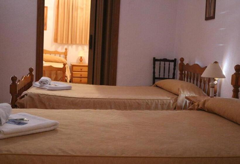 פנסיון Posada Maruja