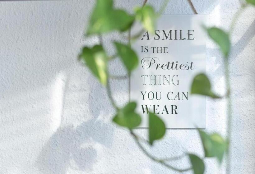 Pension Angelines, Sneuu Hostel Santander