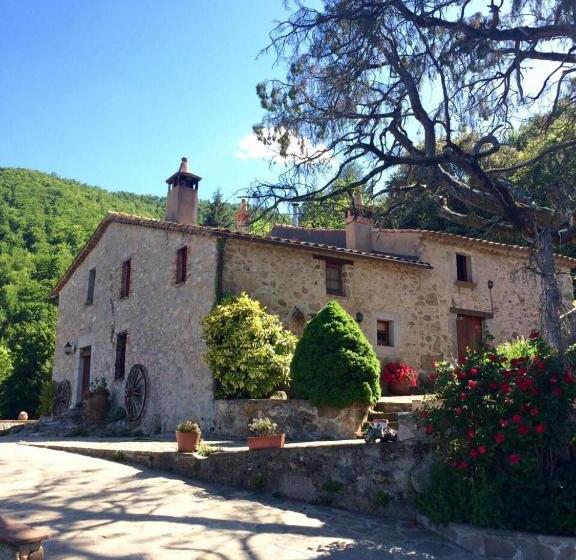 هتل Hostal Rural Masia El Buxaus Montseny
