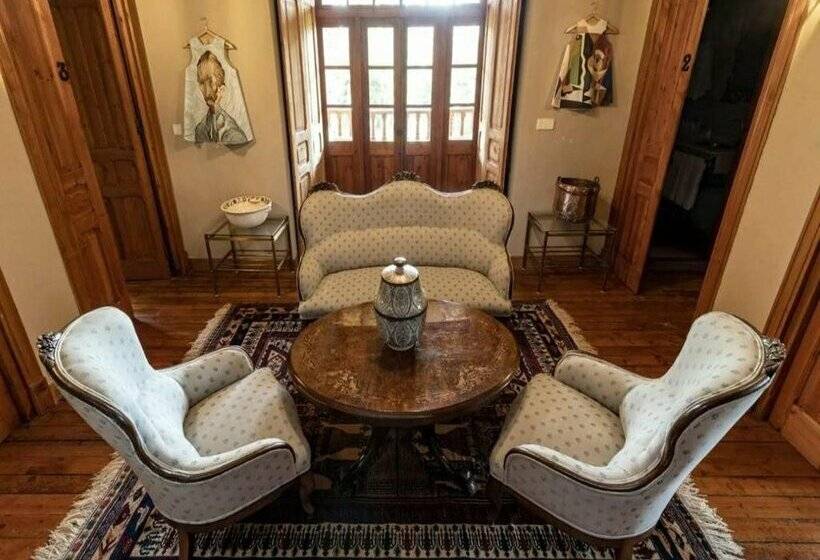 هتل Posada Los Lienzos