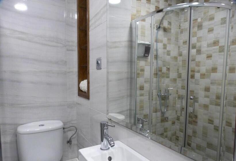 膳宿费 Ca La Carmeta