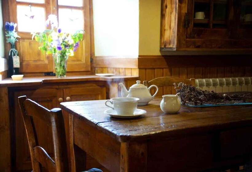 פנסיון Casa Helipa