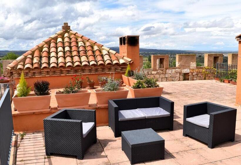 بنسيون Castillo De Grisel