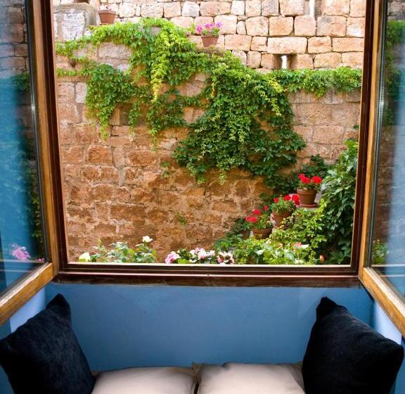 بنسيون Castillo De Grisel