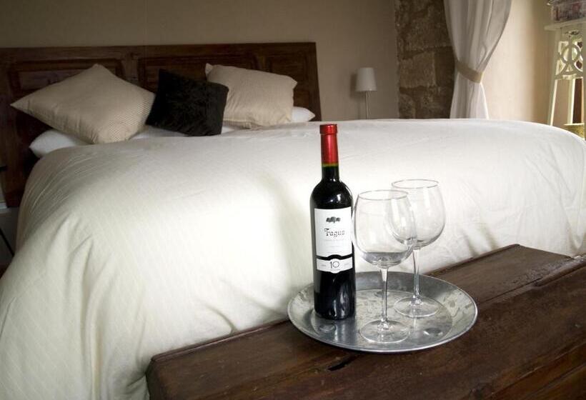 بنسيون Castillo De Grisel