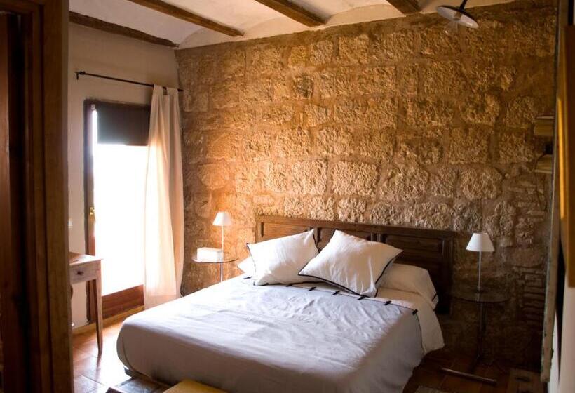 بنسيون Castillo De Grisel