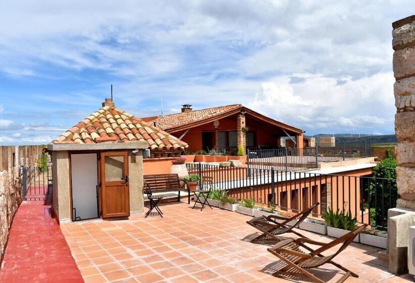 بنسيون Castillo De Grisel