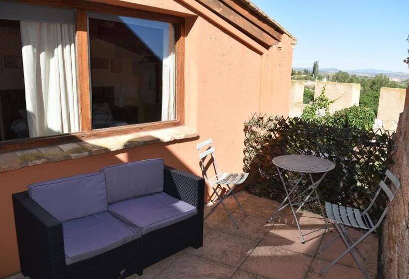 بنسيون Castillo De Grisel