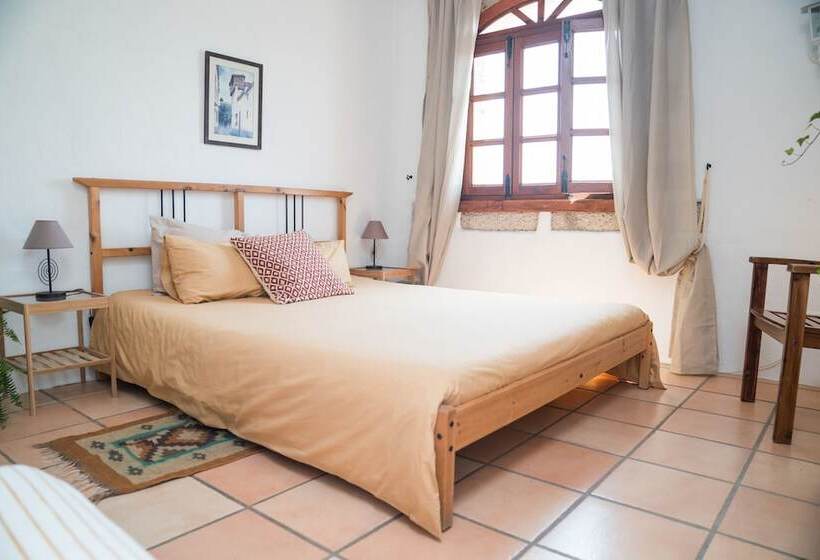 פנסיון El Cerro De La Luna