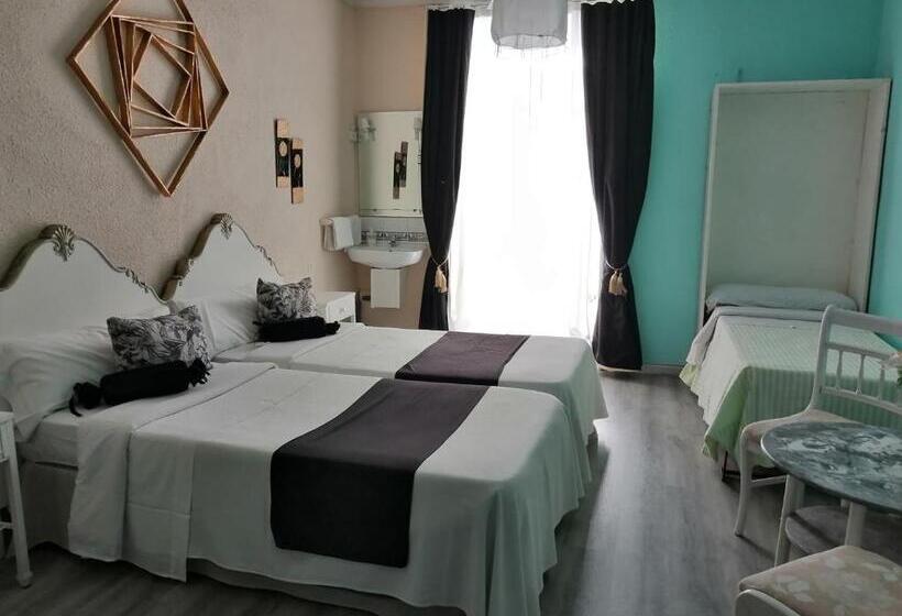 بنسيون Hospedaje Botin