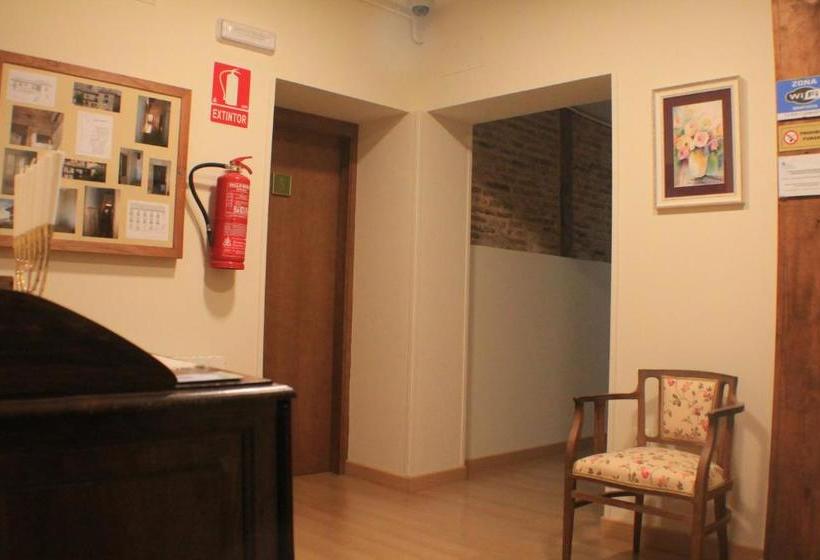 پانسیون Hospedaje La Judería