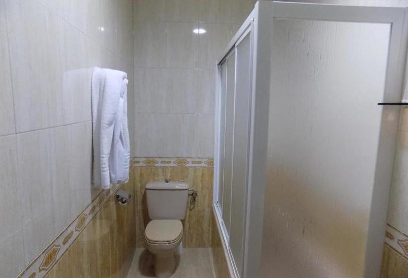 פנסיון Hostal Amigo