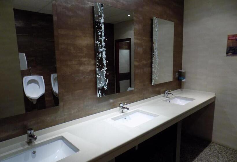 פנסיון Hostal Amigo