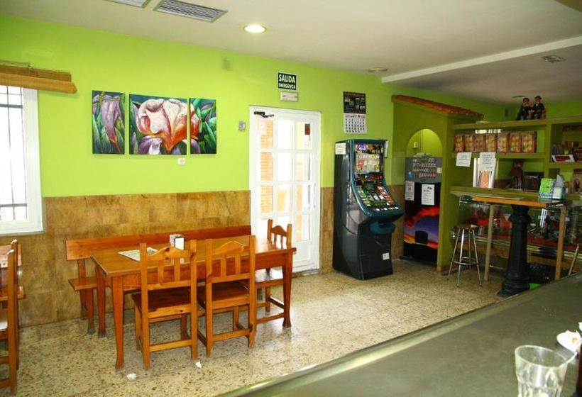 بنسيون Hostal Asturias