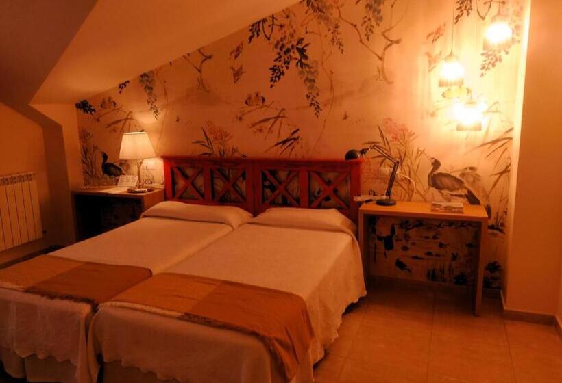 펜션 Hostal Catalina De Austria