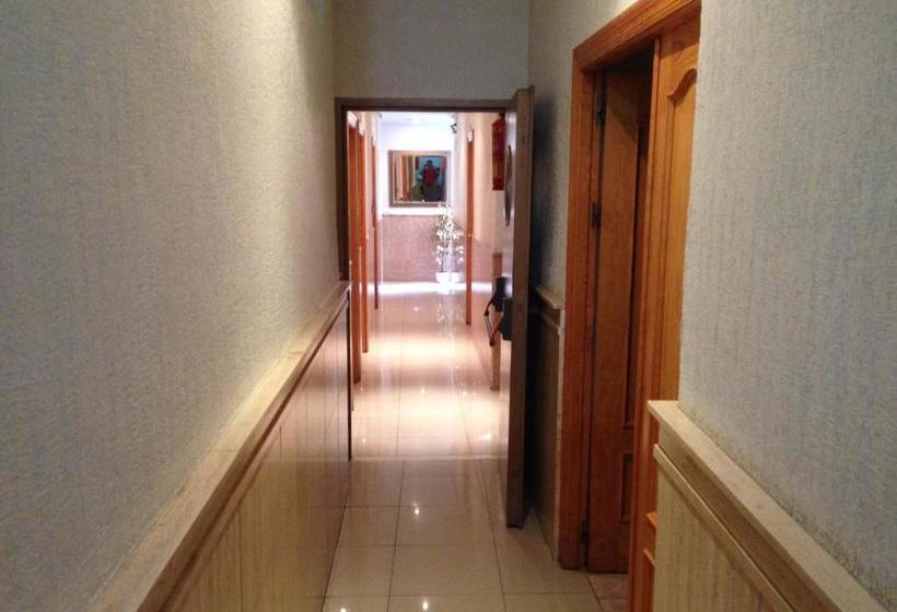 بنسيون Hostal Delfin Verde