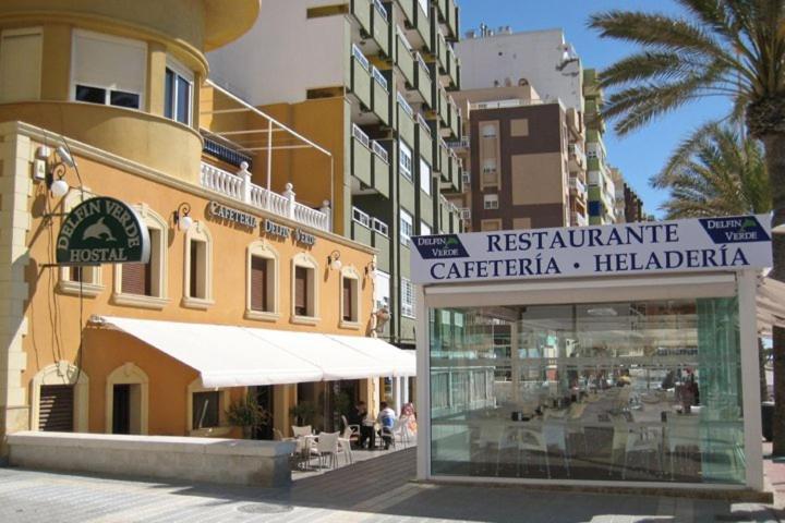 بنسيون Hostal Delfin Verde