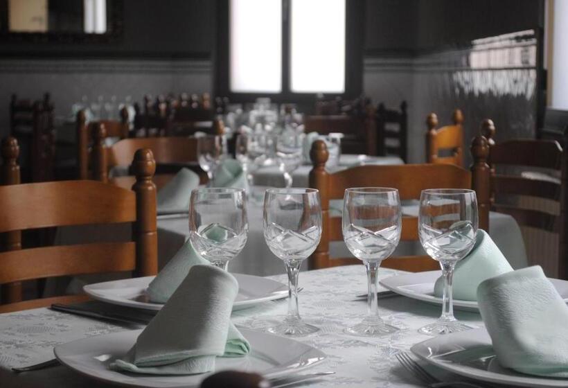 بنسيون Hostal La Cortijana