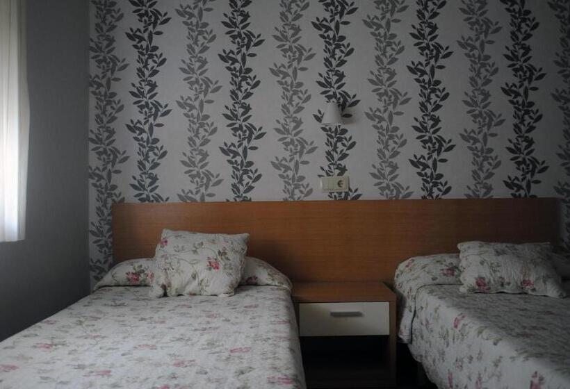 بنسيون Hostal La Cortijana