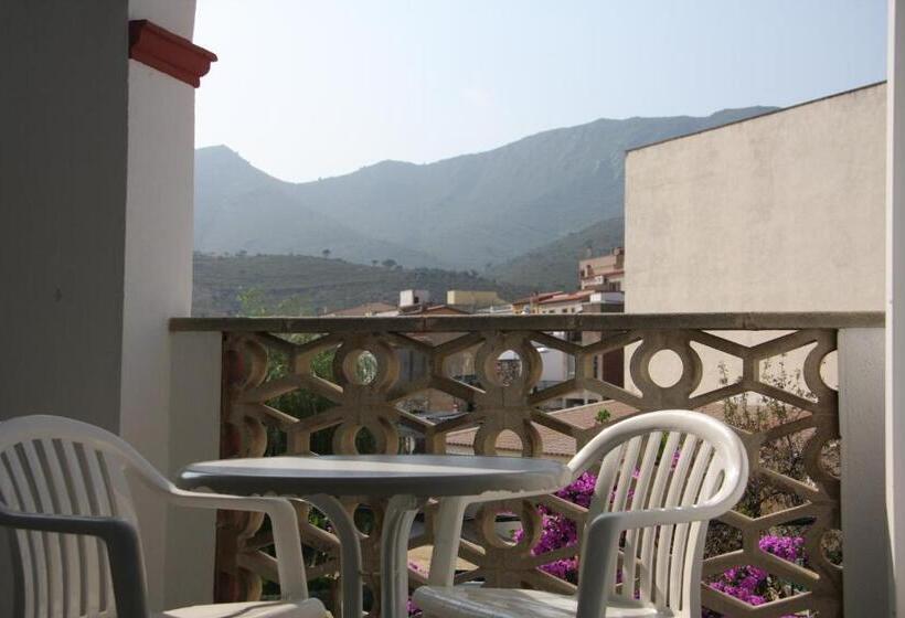 ペンション Hostal La Florida