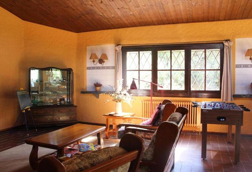 بنسيون Hostal L´ou De Reig