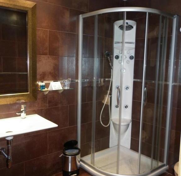 پانسیون Hostal Mesón Castilla