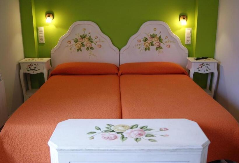 Пансион Hostal Peñacárdena