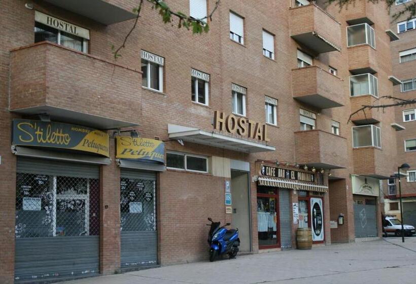 膳宿费 Hostal Puente De Piedra