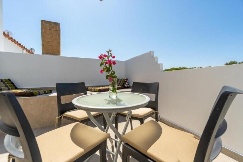 פנסיון Hostal Restaurante Pou Des Lleó