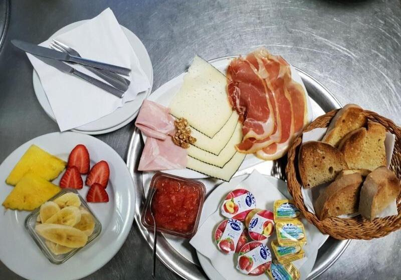 פנסיון Hostal Restaurante Pou Des Lleó