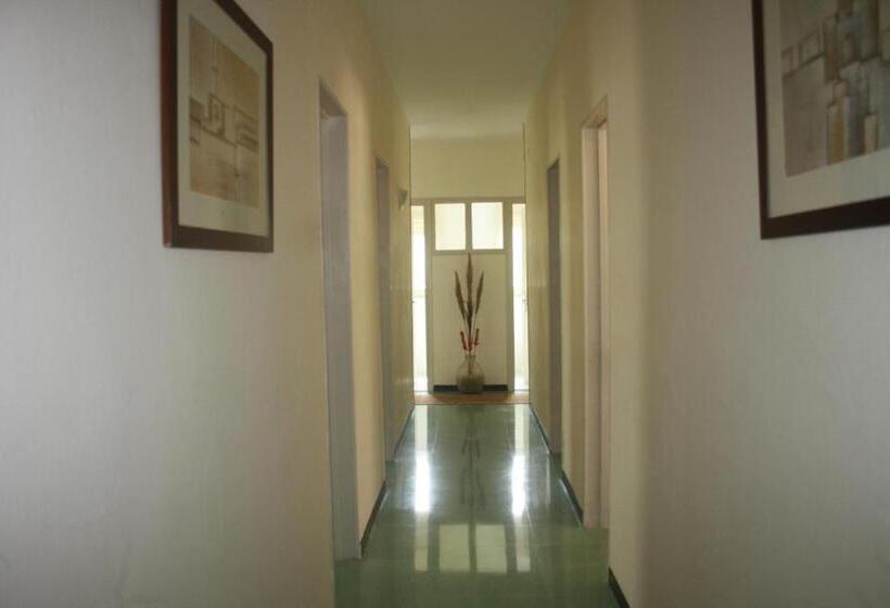 ペンション Hostal Torre Mar