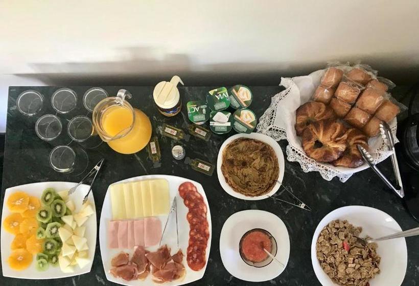 Pensión Residencia A Cruzán