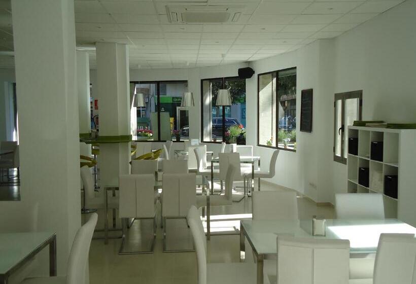 ペンション Residencia Mayol - Adults Only