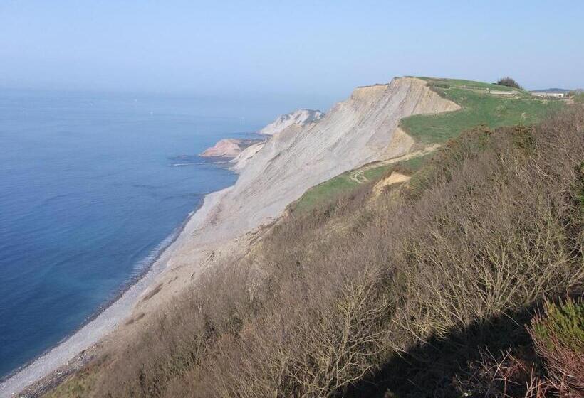 پانسیون Tolare Berri