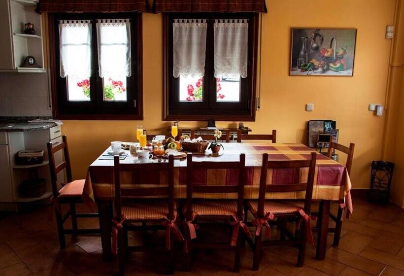 پانسیون Tolare Berri