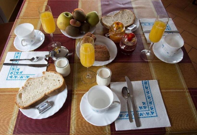 پانسیون Tolare Berri