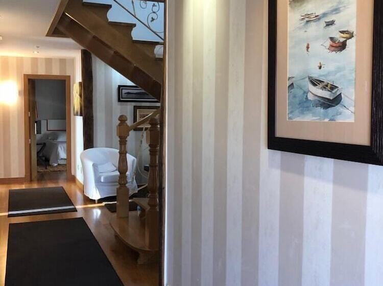 Общежитие A Esmorgaposada Del Mar