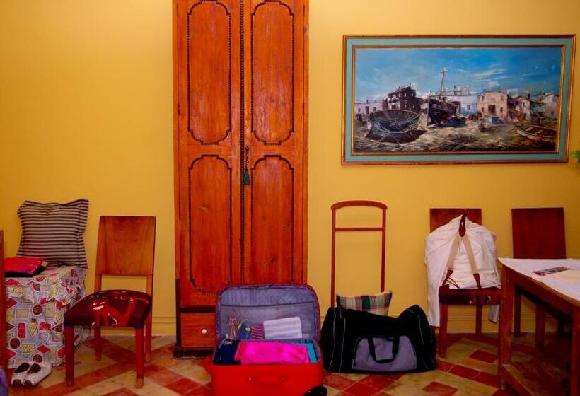 هاستل Olmitos 3, Casa Palacio Real Piedad